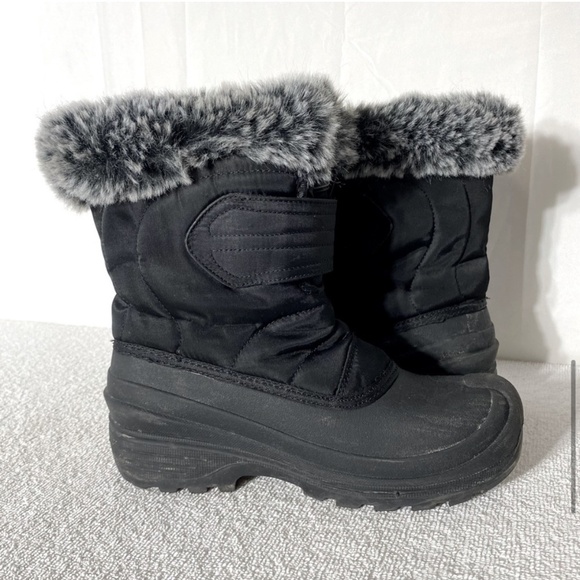 Ice Fields Black Insulated Short Winter Boots With Faux Fur Trim Ankle Boots 7 - Picture 10 of 14